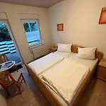 Ursula Hotel *
